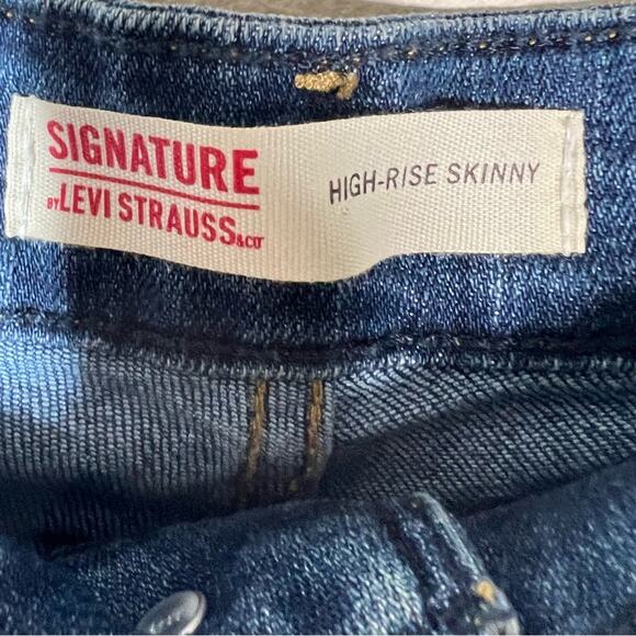 Levi's signature dark wash high rise skinny jeans size 33 B189 - Picture 3 of 5